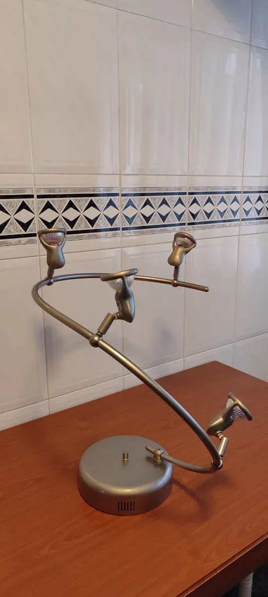 Lámpara de techo 4 focos en espiral gris plateado