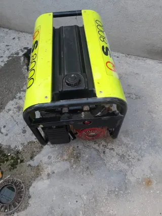 Generador de luz Honda GX390 de 8.000 vatios