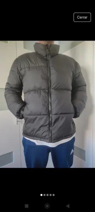 Chaqueta de plumas Zara gris
Precio a negociar