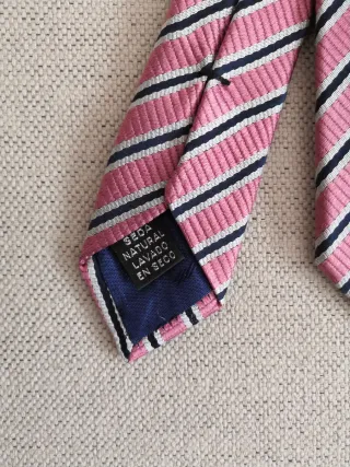 Corbata seda natural a rayas con brillo