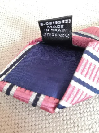 Corbata seda natural a rayas con brillo