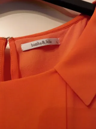 Vestido naranja con cuello Peter Pan