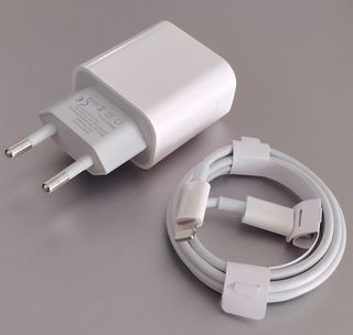 Caricabatterie compatibile iPhone 14/13/12/11/10 con cavo da 1M