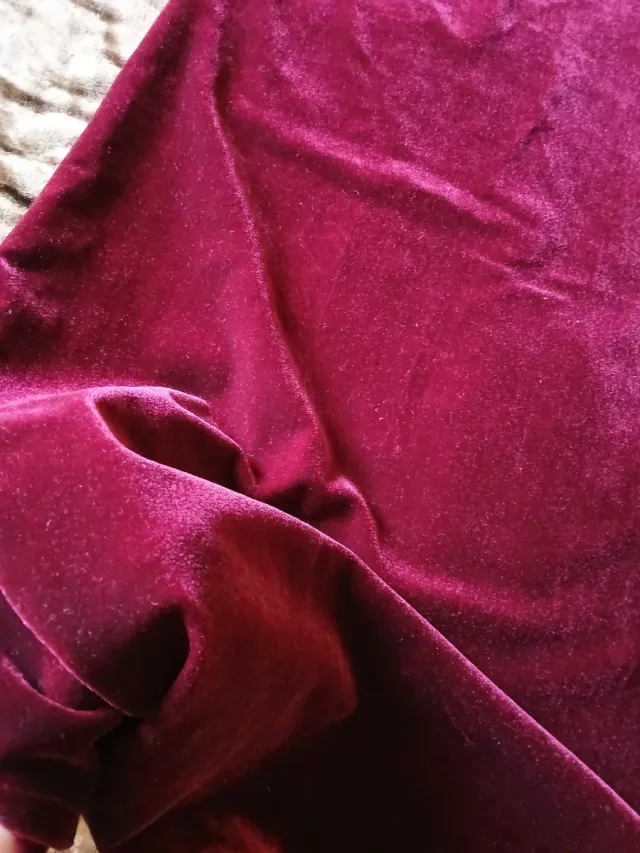 Vestido midi imitación terciopelo sin mangas