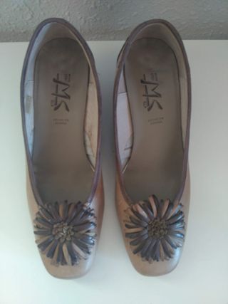 Zapatos piel con cuña MS ELX. Talla 41