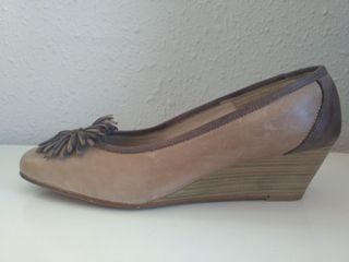 Zapatos piel con cuña MS ELX. Talla 41