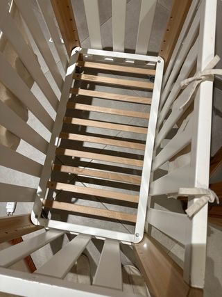 Mini Cuna con Ruedas y Bolsillos