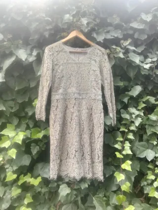 Vestido de encaje verde/gris