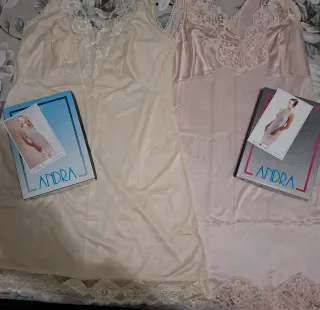 2 Sottovesti Lingerie Tg. XL Beige e Rosa