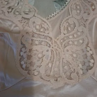 2 Sottovesti Lingerie Tg. XL Beige e Rosa