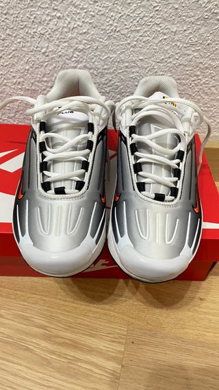 Nike Air Max Plus TN Gris Naranja Blanco