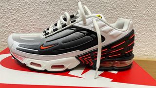 Nike Air Max Plus TN Gris Naranja Blanco