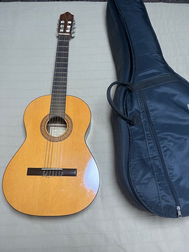 Guitarra Clásica + Funda