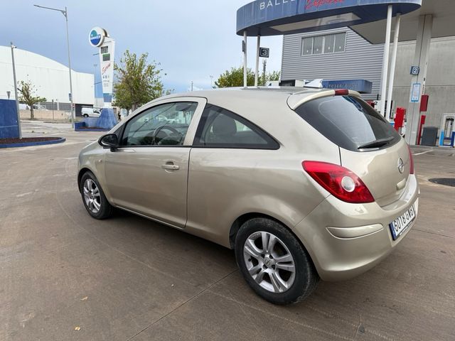 Opel Corsa 2010