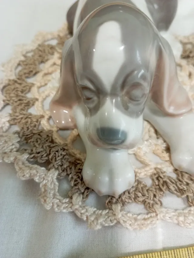 Lladro Beagle Durmiendo Porcelana