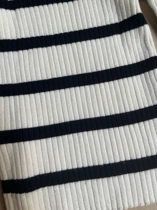 Jersey crop niña rayas cuello alto Talla S