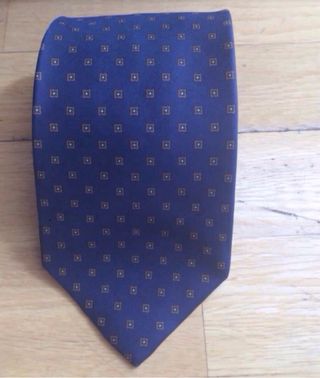 Corbata de seda italiana azul con estampado