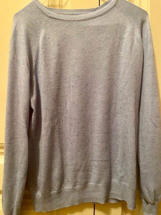 Jersey azul claro con brillos