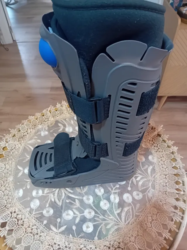 Bota Walker Talla M (39-42)