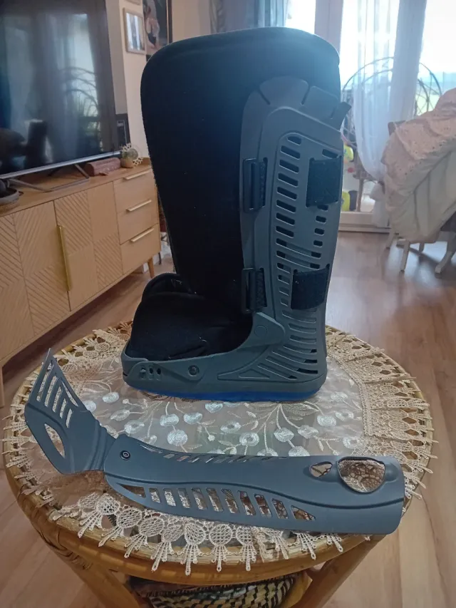 Bota Walker Talla M (39-42)