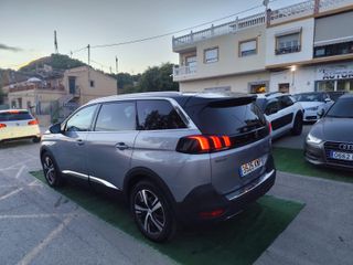 Peugeot 5008 2019