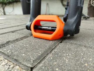 Protettore per forcelle bici