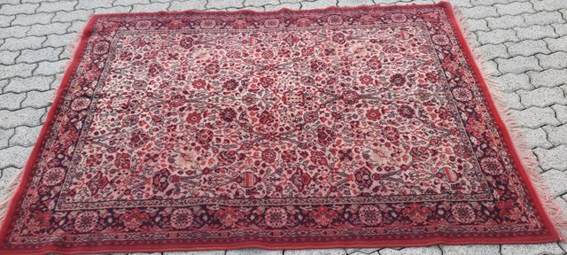 Tappeto persiano rosso e viola