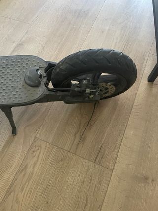 Due monopattini elettrici Xiaomi da riparare