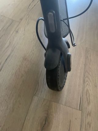 Due monopattini elettrici Xiaomi da riparare