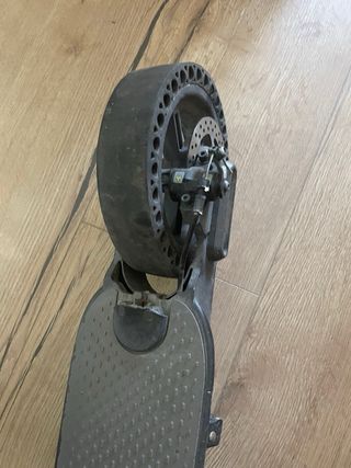 Due monopattini elettrici Xiaomi da riparare