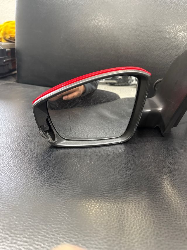 Retrovisor Izquierdo Polo 2012 Rojo