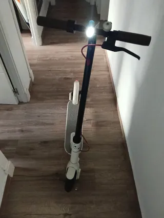 Patinete Eléctrico Blanco