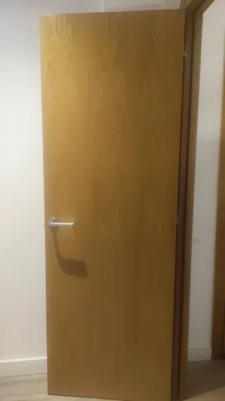 Puerta de madera 2,10 metros alto x 72 cm an