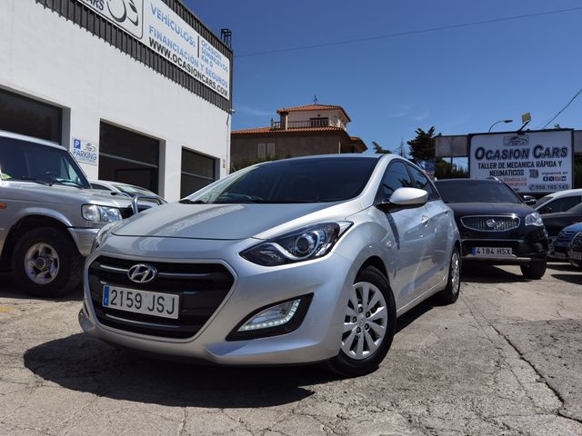 Hyundai i30 - Etiqueta C - 100cv
