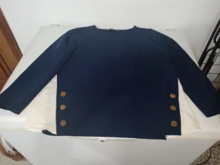 Blusa azul manga larga con botones