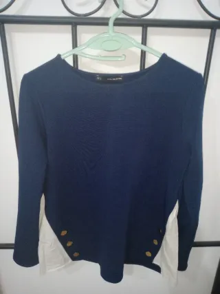 Blusa azul manga larga con botones