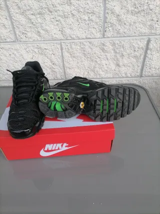 Nike TN nere e verdi