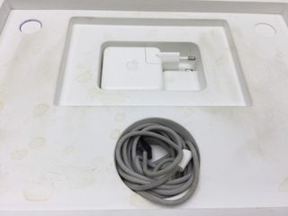 portatil apple apple macbook pro m3 8-core 4.0 14 (10gpu) (2023) (a2918)