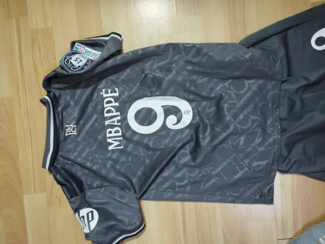 Equipación Real Madrid Infantil Gris