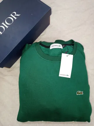 Conjunto deportivo verde L-A-C-O-S-T-E