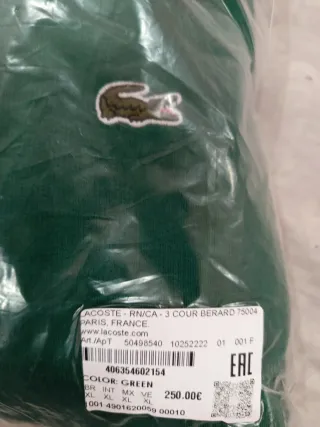 Conjunto deportivo verde L-A-C-O-S-T-E