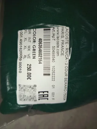 Conjunto deportivo verde L-A-C-O-S-T-E