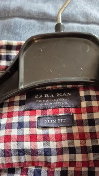 Vendo lote de camisas talla M por 30 e. 10 UNIDADE