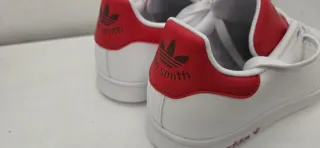 Adidas Stan Smith Talla 40 Blancas y Rojas
