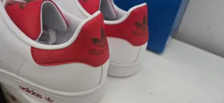 Adidas Stan Smith Talla 40 Blancas y Rojas