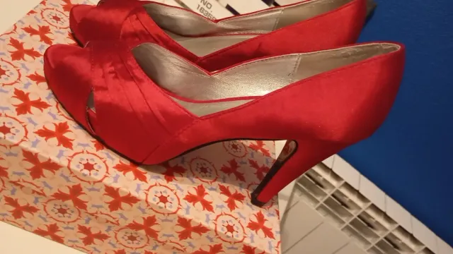 Zapatos de tacón rojos PRESTIGIO talla 39