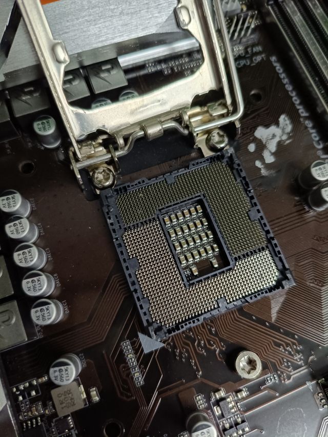 Placa Base Gigabyte H370 AORUS Gaming 3 WIFI