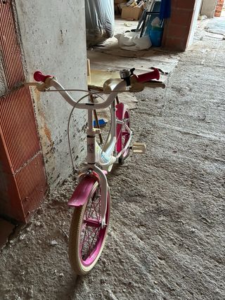 Bicicleta infantil niña