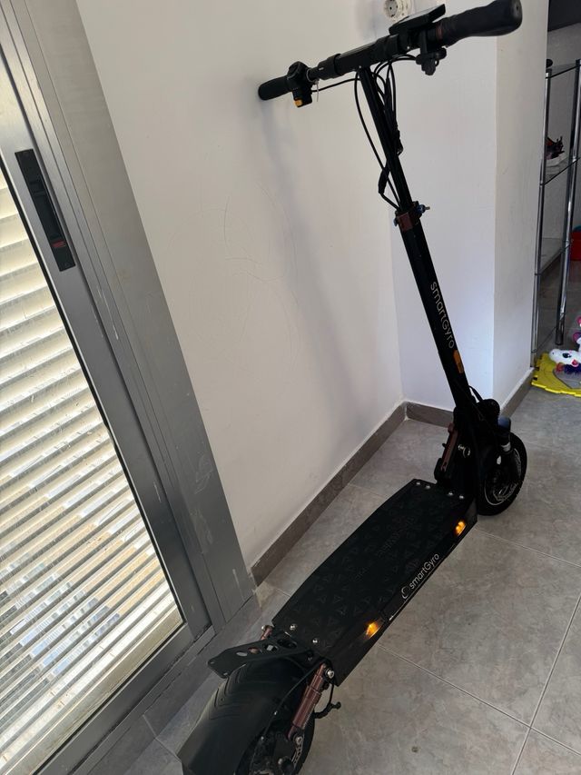 Patinete Eléctrico SmartGyro tine 6137 km recorrid