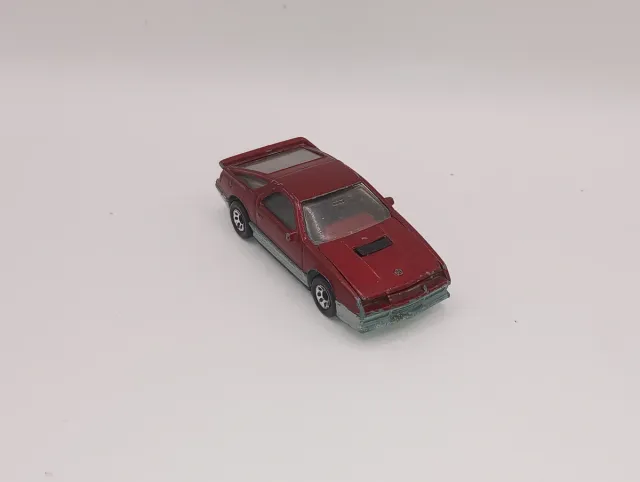 Matchbox 8 Rover 3500 1980 Rosso